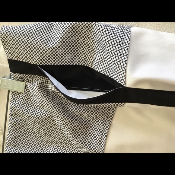 Annika golf skort in black and white. 10 - Picture 3 of 7